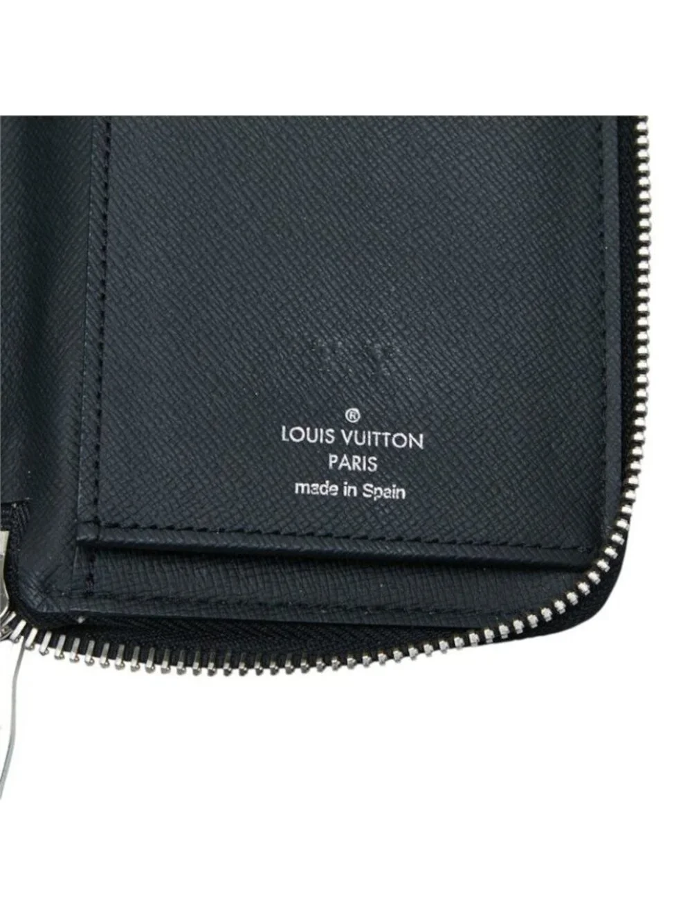 Louis Vuitton Taiga Zippy Wallet Vertical Noir Black Leather